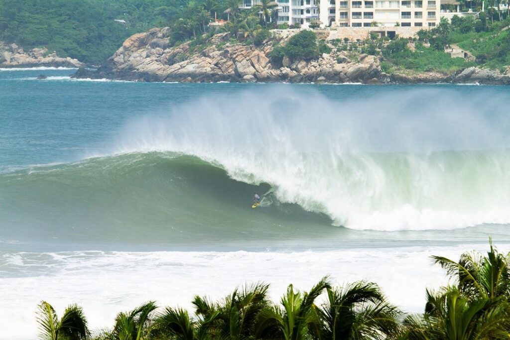 Edwin Morales - Guia puerto escondido